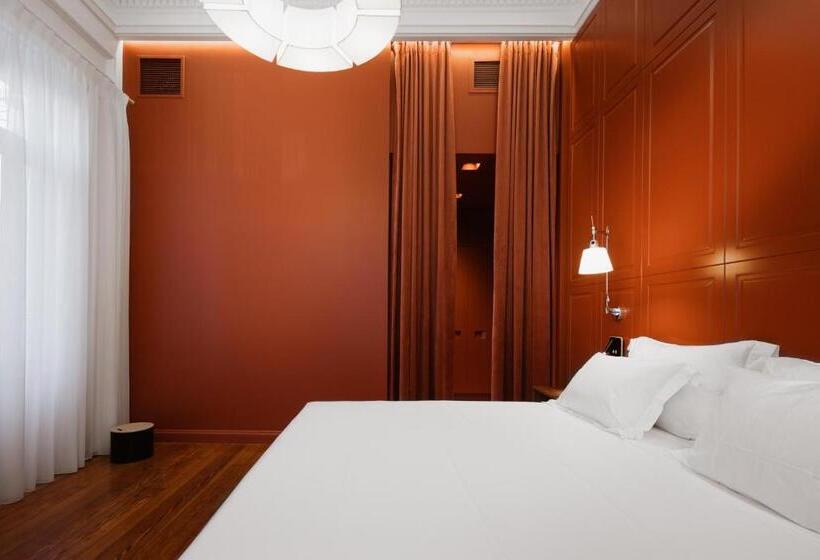 اتاق استاندارد با تخت بزرگ, The Bold Type Hotel, A Member Of Design Hotels