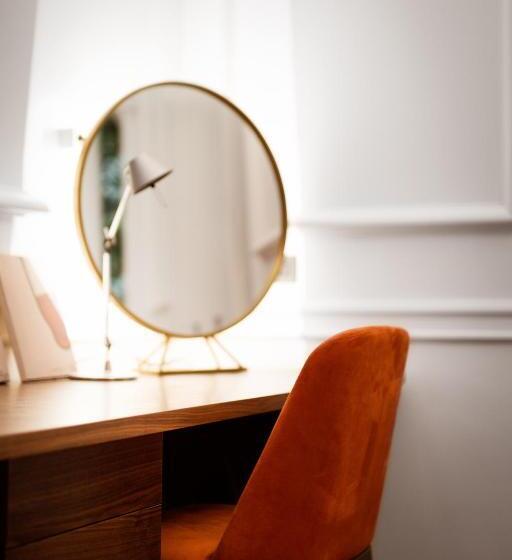 اتاق استاندارد با تخت بزرگ, The Bold Type Hotel, A Member Of Design Hotels