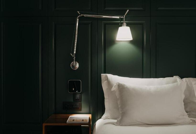 سوییت با چشم‌انداز باغ, The Bold Type Hotel, A Member Of Design Hotels