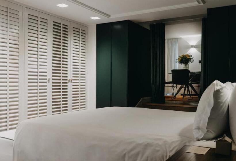 سوییت با چشم‌انداز باغ, The Bold Type Hotel, A Member Of Design Hotels