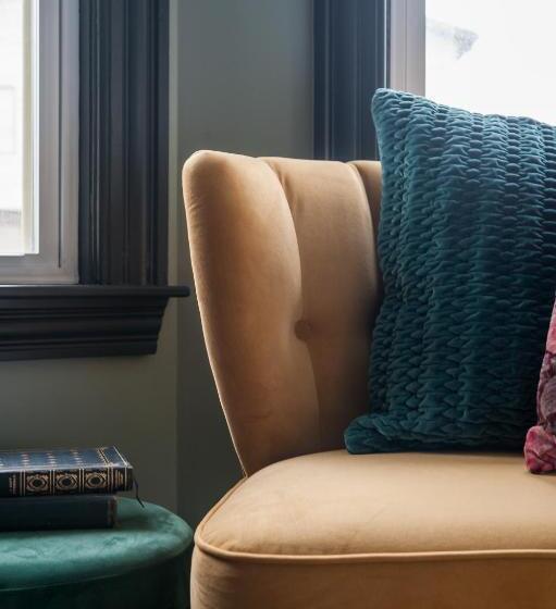 جناح ديلوكس, Slaymaker & Nichols Gastro House & Inn