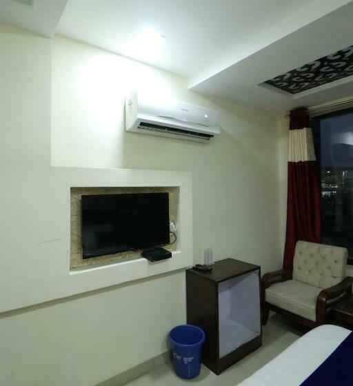 豪华房间, Eurasia Mohali International Airport