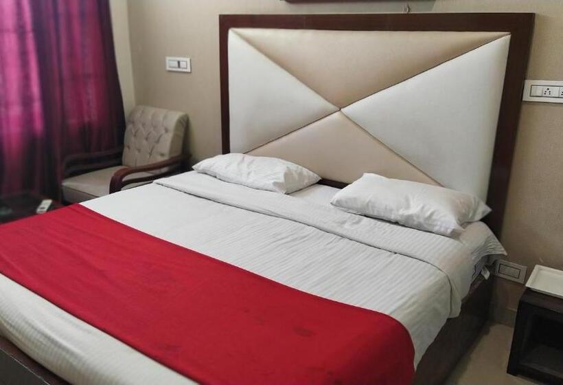 豪华房间, Eurasia Mohali International Airport