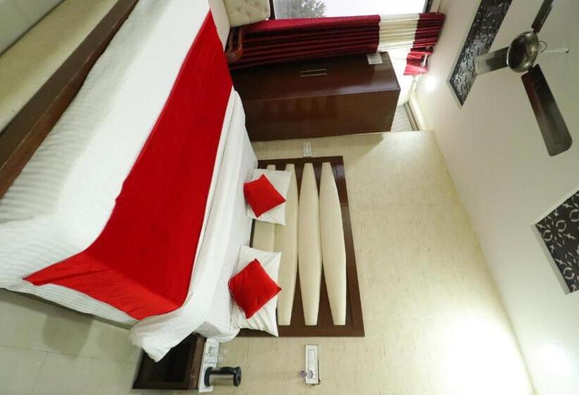 豪华房间, Eurasia Mohali International Airport