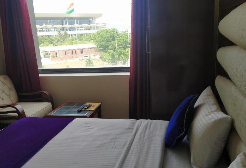 豪华房间, Eurasia Mohali International Airport