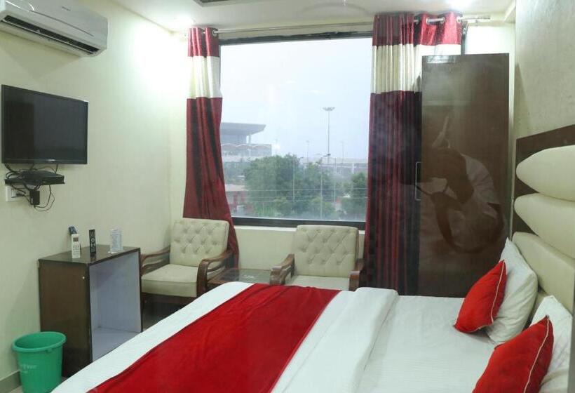 豪华房间, Eurasia Mohali International Airport