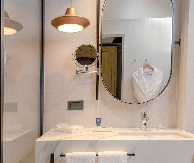 Premium room with terrace, Four Points By Sheraton Prishtina City