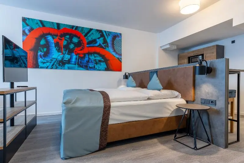 اتاق استاندارد با تخت بزرگ, Four Points By Sheraton Prishtina City