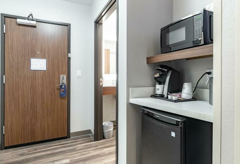 Номер Стандарт, Holiday Inn Express & Suites Moundsville, An Ihg