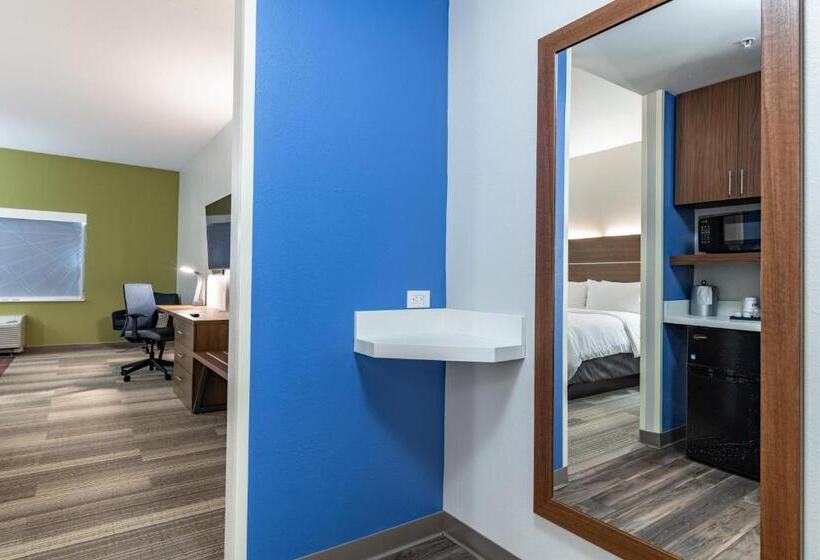 Люкс Адаптированный для Инвалидов, Holiday Inn Express & Suites   Moundsville, An Ihg