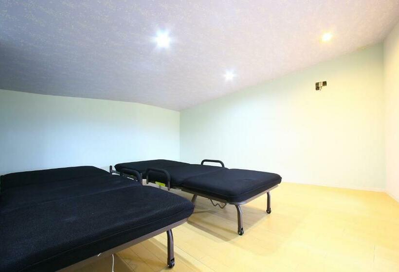 اتاق استاندارد چهار تخته, Tsukitei