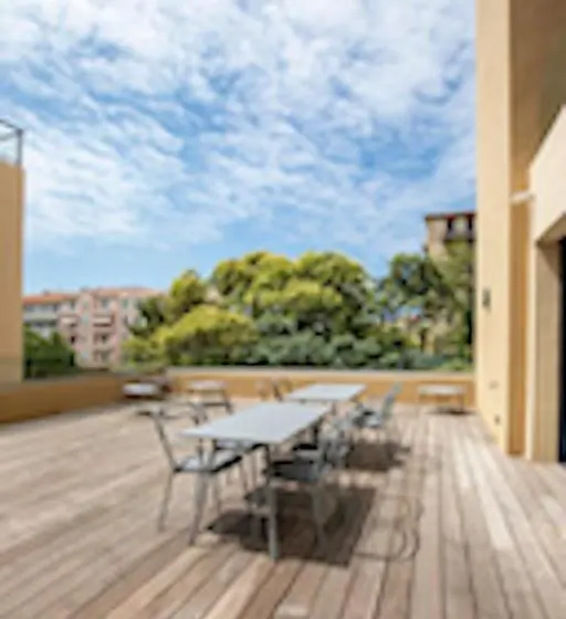 آپارتمان 1 خوابه با تراس, Residenza Leca Colonna