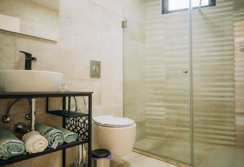 اتاق لوکس, Villa Amfora