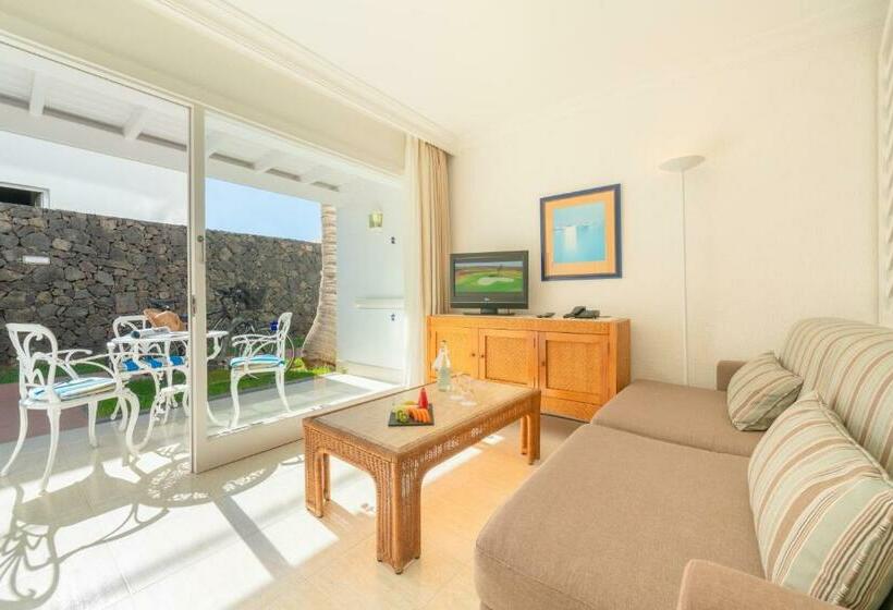 스탠다드 스튜디오, Plus Fariones Apartamentos