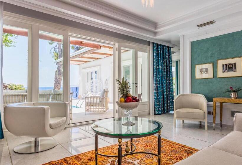 ‫فيلا غرفة نوم واحدة, The Danai