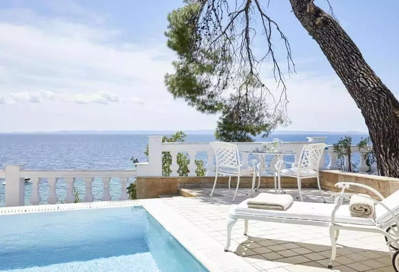 Suite with Pool, The Danai