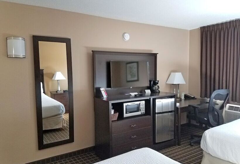 带2个双人床的标准工作室, Americas Best Value Inn And Suites Bismarck