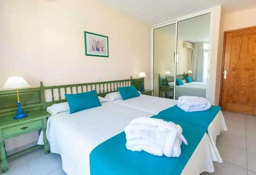 اتاق خانوادگی, Bluesea Lagos de Cesar