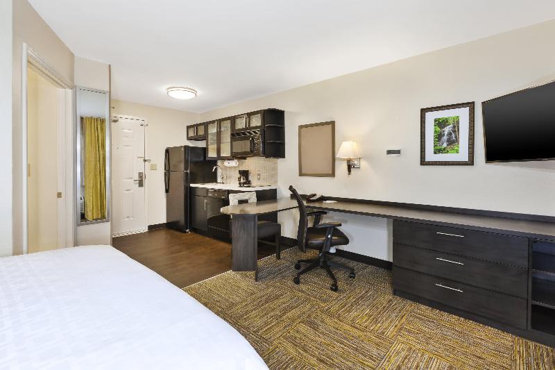 جناح, Candlewood Suites Huntersville Lake Norman Area, An Ihg
