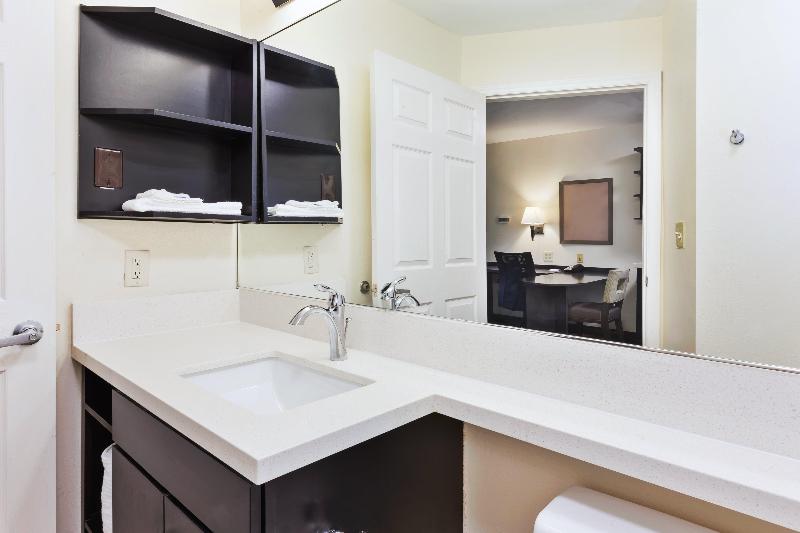 جناح, Candlewood Suites Huntersville Lake Norman Area, An Ihg