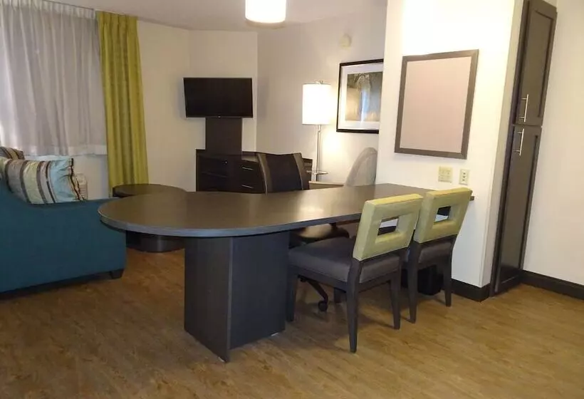 スイート, Candlewood Suites Glen Allen Short Pump