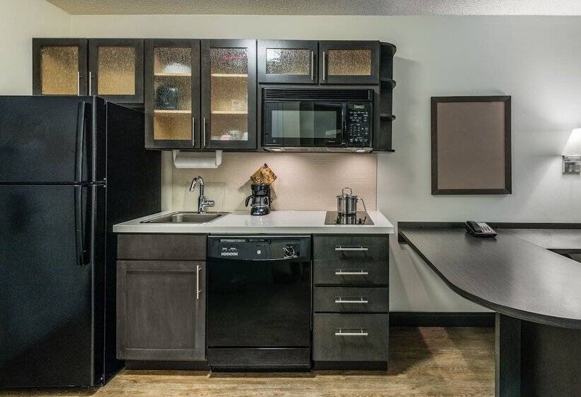 스탠다드 스튜디오, Candlewood Suites Glen Allen Short Pump