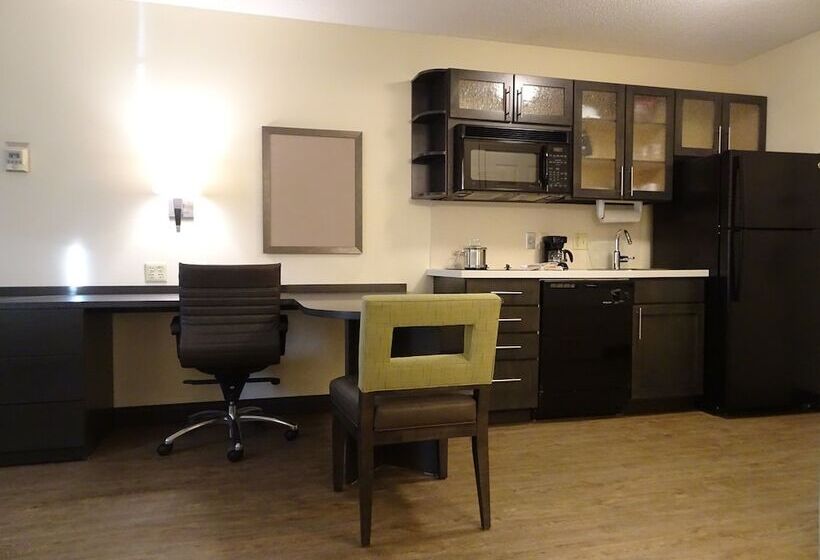 스탠다드 스튜디오, Candlewood Suites Glen Allen Short Pump