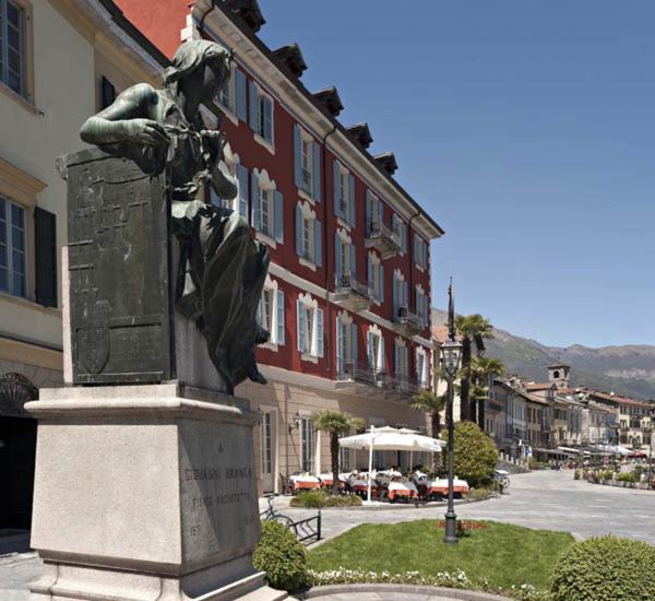 غرفة قياسية مطلّة علي البحيرة, Cannobio