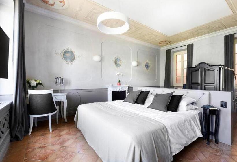 디럭스 스위트, Cannobio