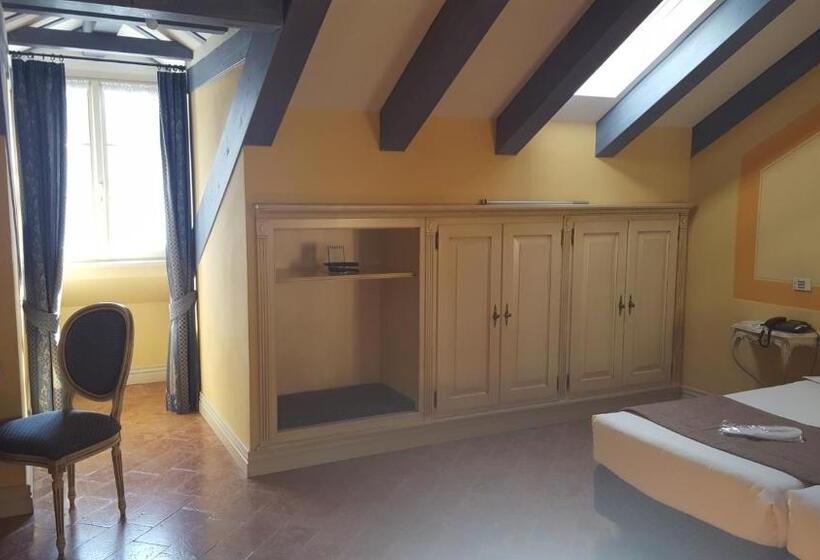 غرفة سوبيريور إطلالة على البحيرة, Cannobio