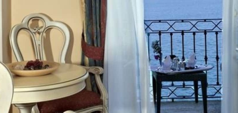 جناح مطل على البحيرة, Cannobio