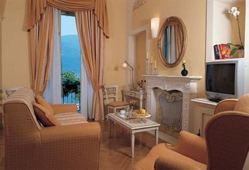 Suite with lake view, Cannobio