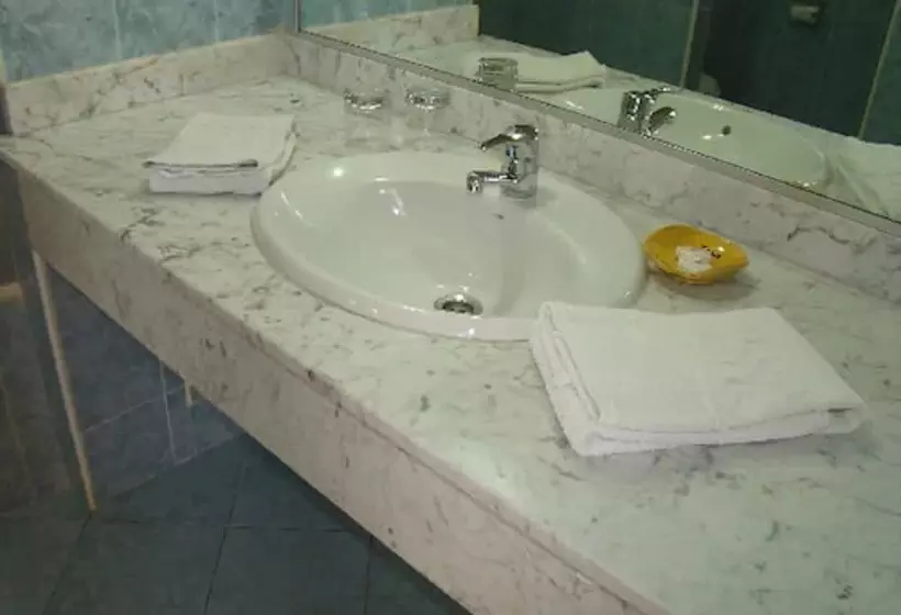 اتاق استاندارد یک نفره, Club Almoggar Garden Beach