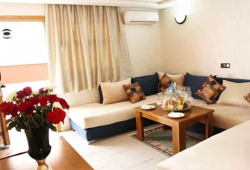 آپارتمان خانوادگی, Club Almoggar Garden Beach
