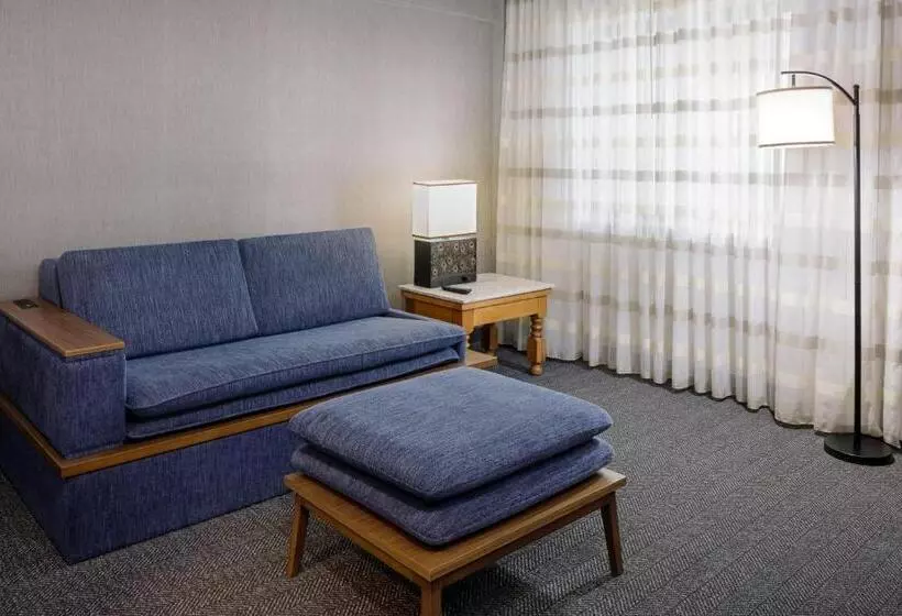 سوئیت با تخت بزرگ, Courtyard Santa Fe