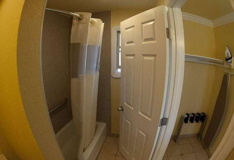 חדר סטנדרט שתי מיטות זוגיות, Deer Haven Inn