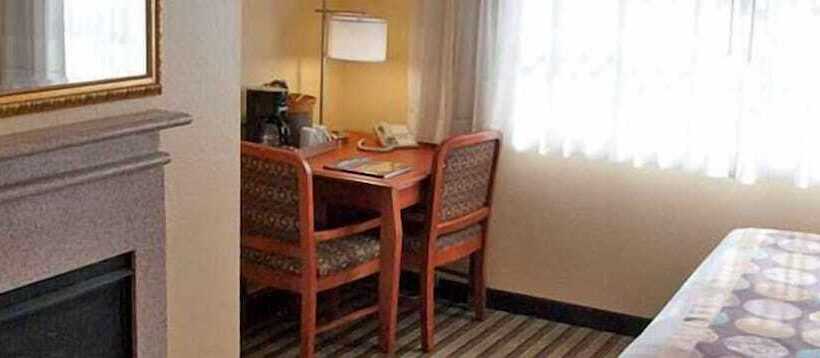 Номер Стандарт 2 Двуспальные Кровати, Deer Haven Inn
