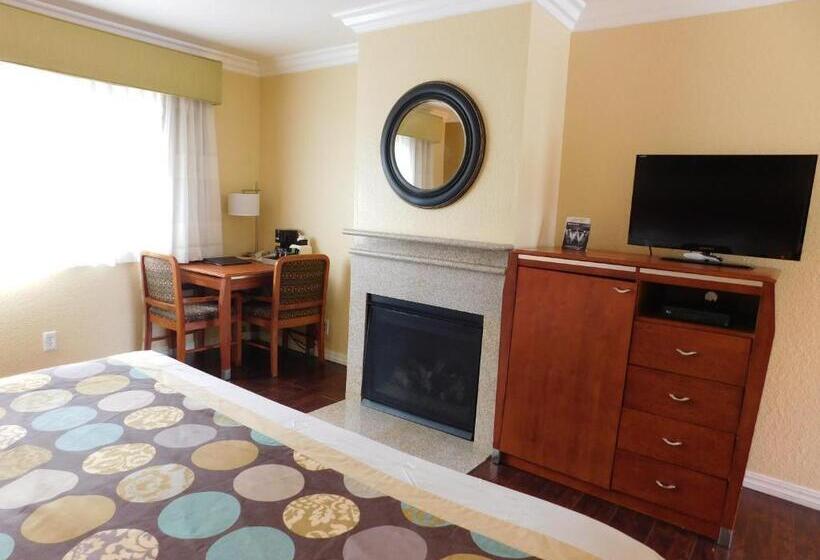 Номер Стандарт 2 Двуспальные Кровати, Deer Haven Inn