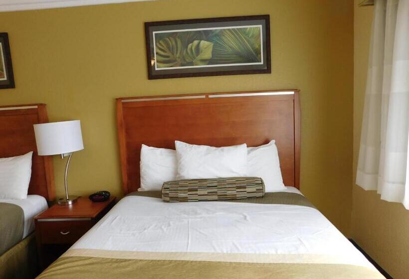 Номер Стандарт 2 Двуспальные Кровати, Deer Haven Inn