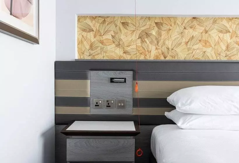 身障者適用スタンダードルーム, Doubletree By Hilton Edinburgh  Queensferry Crossing