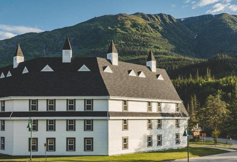 חדר סטנדרט עם מיטת קווין, Gite Du Montalbert Sepaq