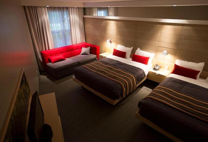 חדר סטנדרט נוף להרים, Gite Du Montalbert Sepaq