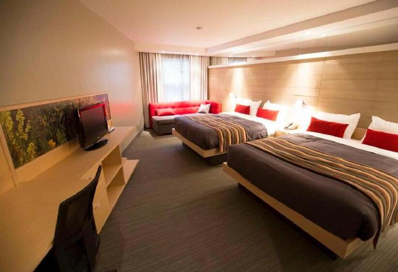 חדר סטנדרט נוף להרים, Gite Du Montalbert Sepaq