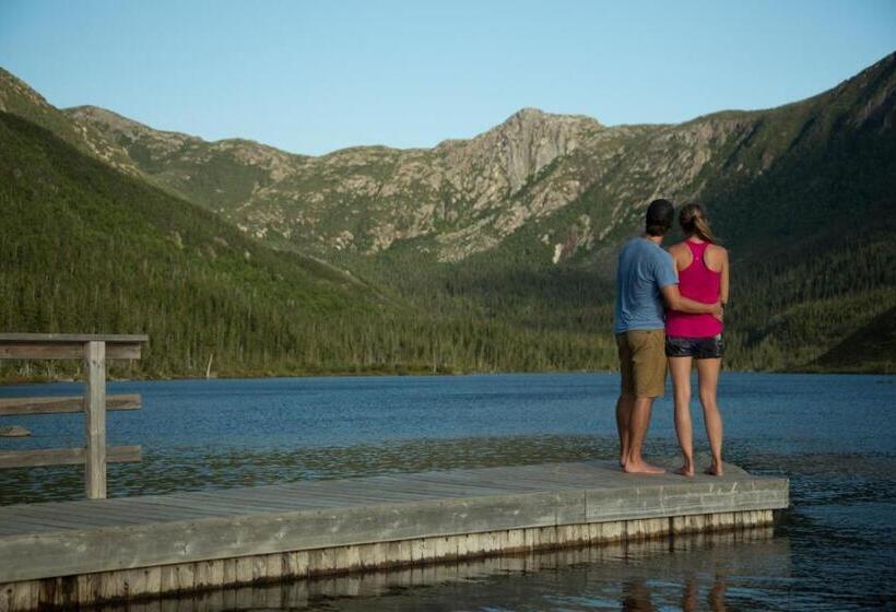 חדר סטנדרט נוף להרים, Gite Du Montalbert Sepaq