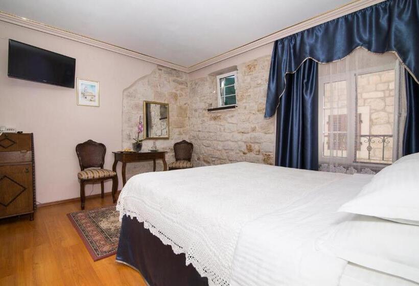 اتاق استاندارد, Heritage Hotel Pasike