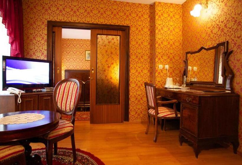 스위트, Heritage Hotel Pasike