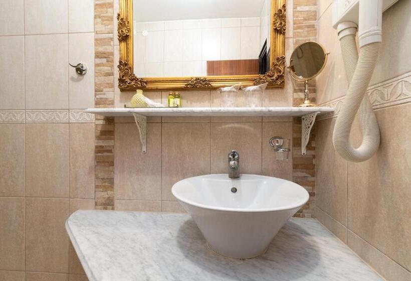 اتاق سوپریور, Heritage Hotel Pasike