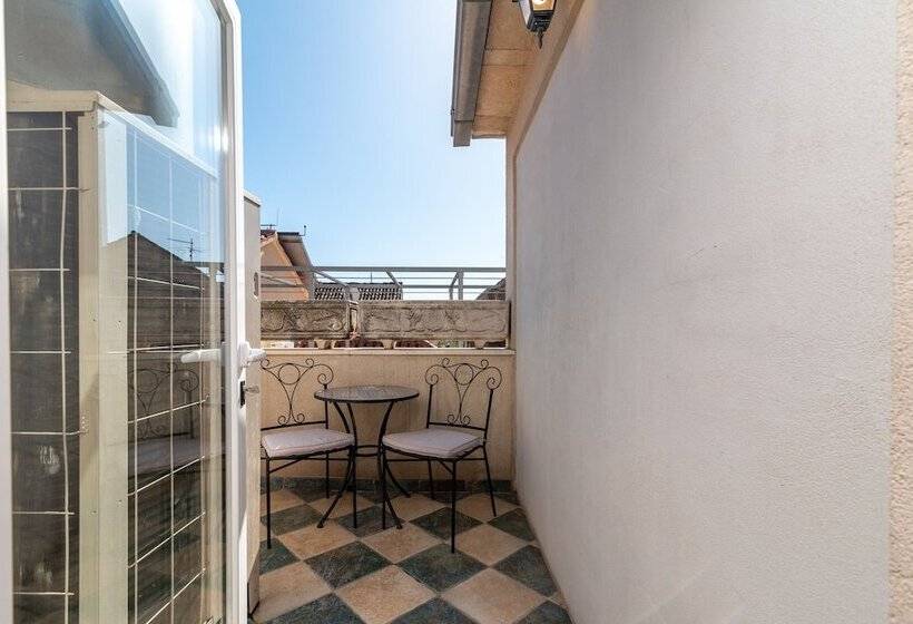 اتاق استاندارد, Heritage Hotel Pasike