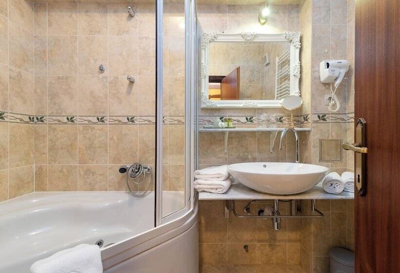 سوییت, Heritage Hotel Pasike