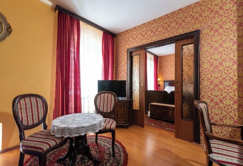 سوییت, Heritage Hotel Pasike